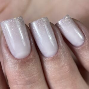 Zpevnění nehtu pomocí polygelu